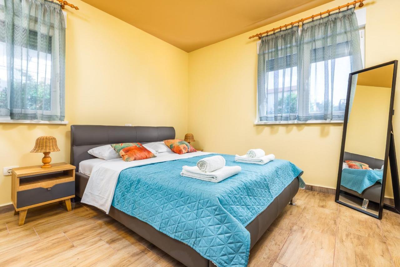 Apartmani Monte Пула Экстерьер фото