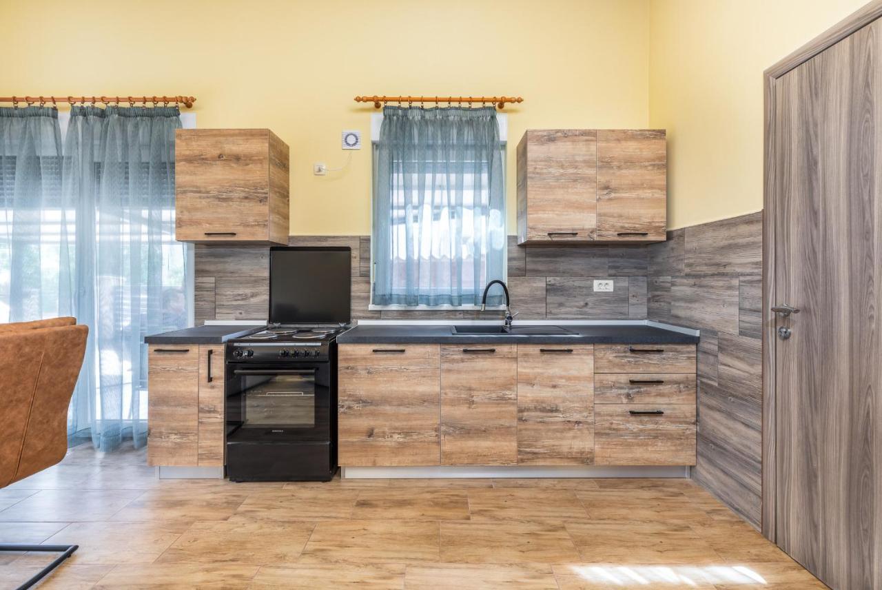Apartmani Monte Пула Экстерьер фото